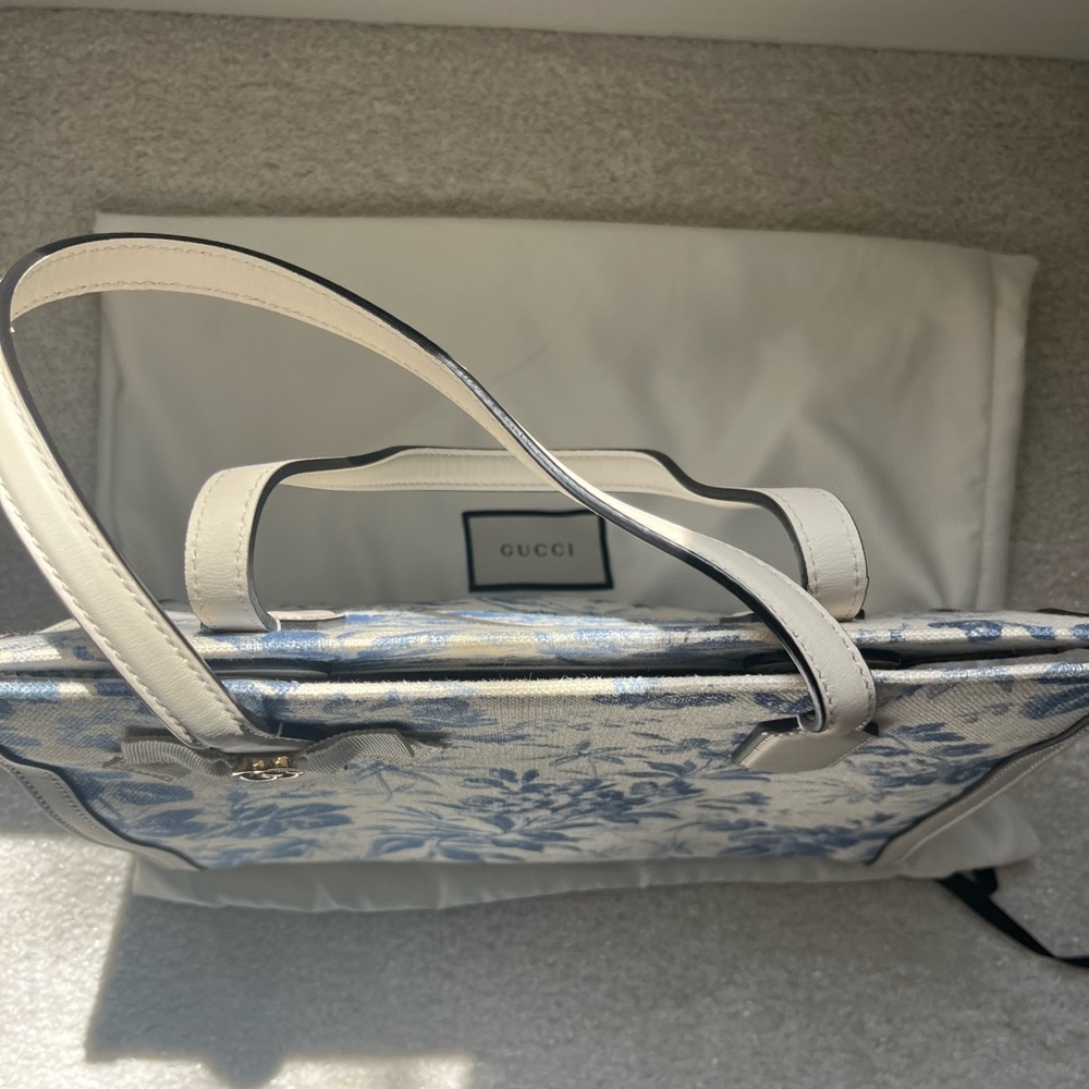 Gucci Blue and Cream Floral Tote Bag like new. - Picture 9 of 9
